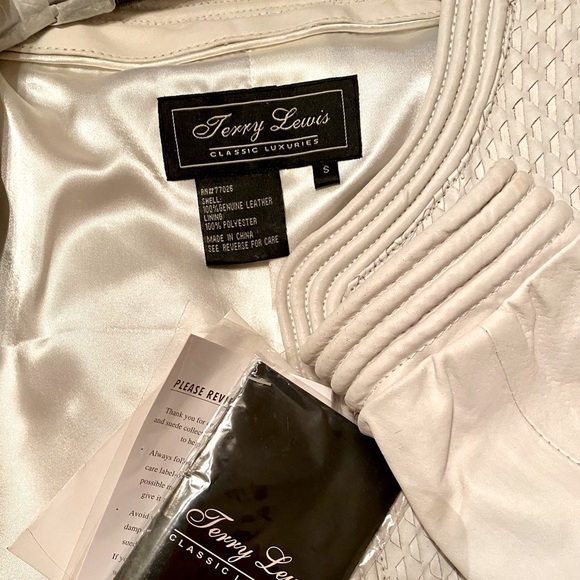 🛍TERRY LEWIS🛍WOVEN LEATHER HOOK EYE SHORT TEXTURED JACKET NWT❣️ - Picture 6 of 9